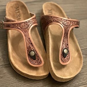 Myra Sandal